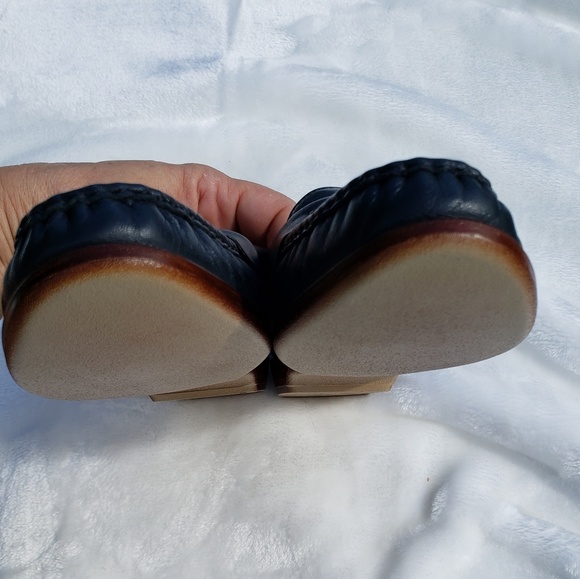 S.A.S. navy Simplify slip on sz 7 - Picture 5 of 7